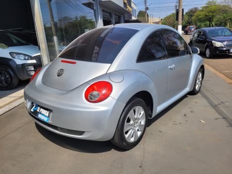 VOLKSWAGEN New Beetle 2.0 MI AUTOM�TICO, Foto 4