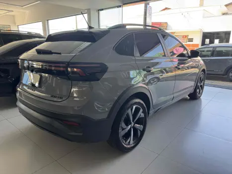 VOLKSWAGEN Nivus 1.0 4P FLEX 200 TSI HIGHLINE TURBO AUTOMÁTICO, Foto 3 VOLKSWAGEN Nivus 1.0 4P FLEX 200 TSI HIGHLINE TURBO AUTOMÁTICO, Foto 3