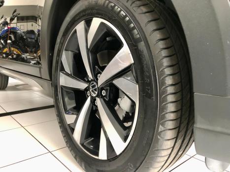 VOLKSWAGEN Nivus 1.0 4P FLEX 200 TSI HIGHLINE TURBO AUTOMTICO, Foto 5