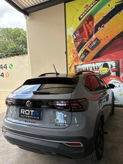 VOLKSWAGEN Nivus 1.0 4P FLEX 200 TSI HIGHLINE TURBO AUTOM�TICO, Foto 3