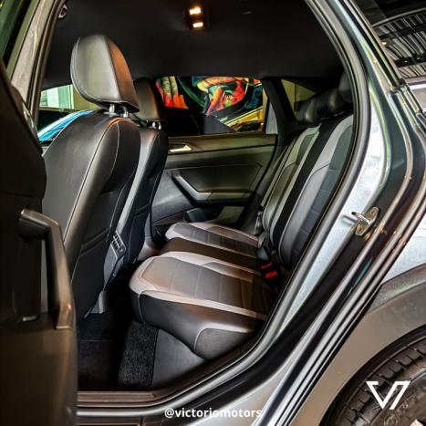 VOLKSWAGEN Nivus 1.0 4P FLEX 200 TSI HIGHLINE TURBO AUTOM�TICO, Foto 9