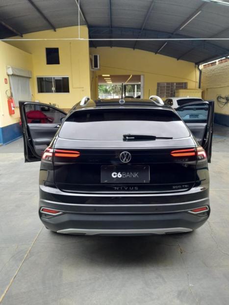 VOLKSWAGEN Nivus 1.0 4P FLEX 200 TSI HIGHLINE TURBO AUTOM�TICO, Foto 7