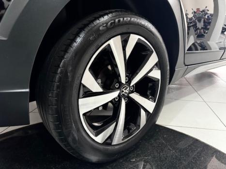 VOLKSWAGEN Nivus 1.0 4P FLEX 200 TSI HIGHLINE TURBO AUTOM�TICO, Foto 9