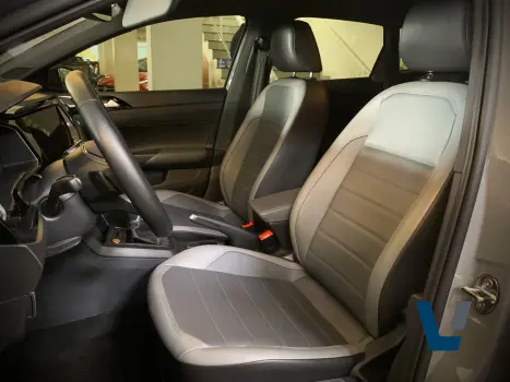 VOLKSWAGEN Nivus 1.0 4P FLEX 200 TSI HIGHLINE TURBO AUTOM�TICO, Foto 9