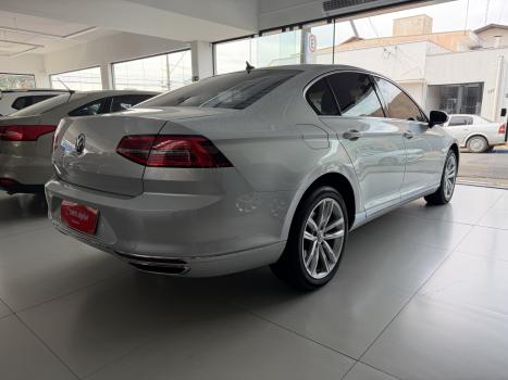 VOLKSWAGEN Passat 2.0 16V 4P TSI TURBO BLUEMOTION HIGHLINE AUTOM�TICO DSG, Foto 3
