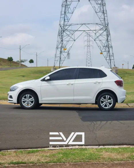 VOLKSWAGEN Polo Hatch 1.0 12V 4P MPI FLEX, Foto 8 VOLKSWAGEN Polo Hatch 1.0 12V 4P MPI FLEX, Foto 8