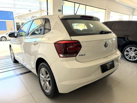 VOLKSWAGEN Polo Hatch 1.0 12V 4P 200 TSI  COMFORTLINE AUTOM�TICO, Foto 3