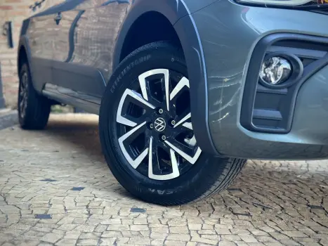 VOLKSWAGEN Saveiro 1.6 16V FLEX MSI EXTREME CABINE DUPLA, Foto 4