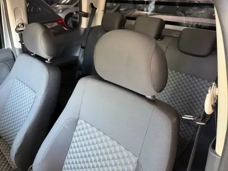 VOLKSWAGEN Saveiro 1.6 16V G6 CROSS CABINE DUPLA FLEX, Foto 7
