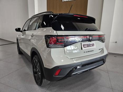 VOLKSWAGEN T-Cross 1.4 4P 250 TSI FLEX HIGHLINE AUTOM�TICO, Foto 2