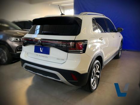 VOLKSWAGEN T-Cross 1.4 4P 250 TSI FLEX HIGHLINE AUTOM�TICO, Foto 4