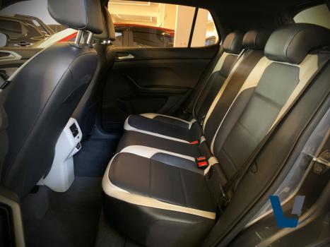 VOLKSWAGEN T-Cross 1.4 4P 250 TSI FLEX HIGHLINE AUTOM�TICO, Foto 12