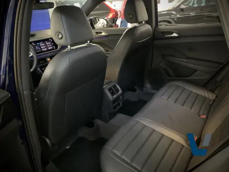 VOLKSWAGEN Taos 1.4 16V 4P FLEX 250 TSI HIGHLINE AUTOMÁTICO, Foto 13 VOLKSWAGEN Taos 1.4 16V 4P FLEX 250 TSI HIGHLINE AUTOMÁTICO, Foto 13