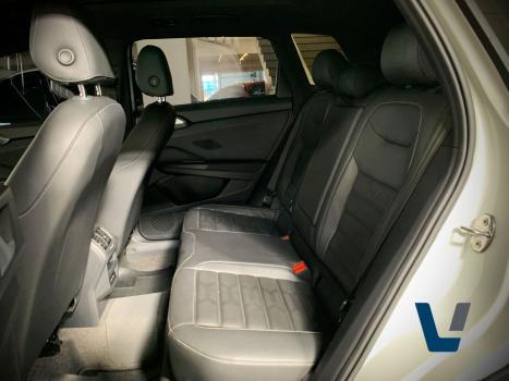 VOLKSWAGEN Taos 1.4 16V 4P FLEX 250 TSI HIGHLINE AUTOM�TICO, Foto 12