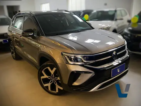 VOLKSWAGEN Taos 1.4 16V 4P FLEX 250 TSI HIGHLINE AUTOM�TICO, Foto 3