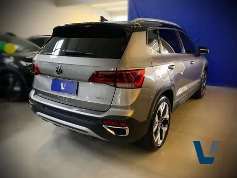 VOLKSWAGEN Taos 1.4 16V 4P FLEX 250 TSI HIGHLINE AUTOM�TICO, Foto 4