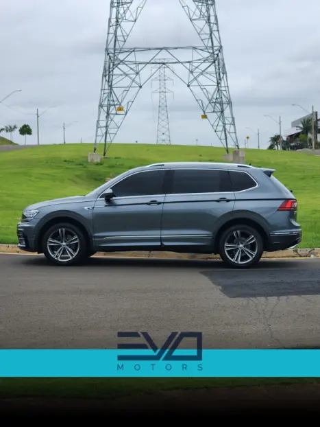 VOLKSWAGEN Tiguan 2.0 16V 4P TSI 350 TURBO R-LINE 4MOTION DSG AUTOM�TICO, Foto 8