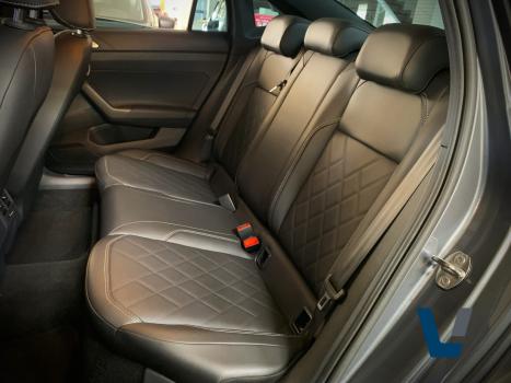 VOLKSWAGEN Virtus 1.4 4P 250 TSI EXCLUSIVE AUTOM�TICO, Foto 11