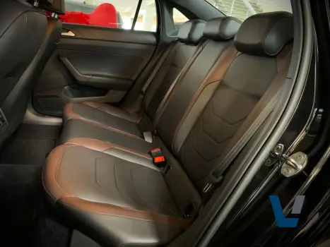 VOLKSWAGEN Virtus 1.0 4P 200 TSI FLEX HIGHLINE AUTOM�TICO, Foto 11