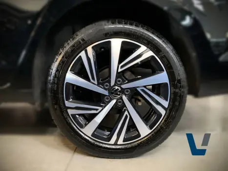 VOLKSWAGEN Virtus 1.0 4P 200 TSI FLEX HIGHLINE AUTOM�TICO, Foto 14