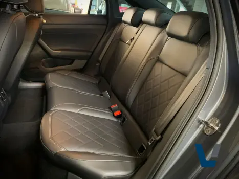 VOLKSWAGEN Virtus 1.4 4P 250 TSI EXCLUSIVE AUTOM�TICO, Foto 11