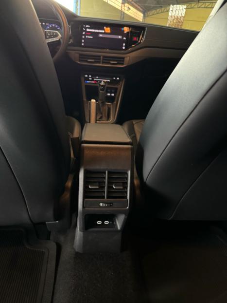 VOLKSWAGEN Virtus 1.4 4P 250 TSI EXCLUSIVE AUTOM�TICO, Foto 17
