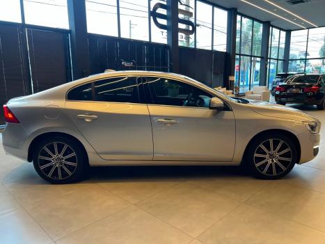 VOLVO S60 2.0 16V 4P T4 KINETIC AUTOM�TICO, Foto 5