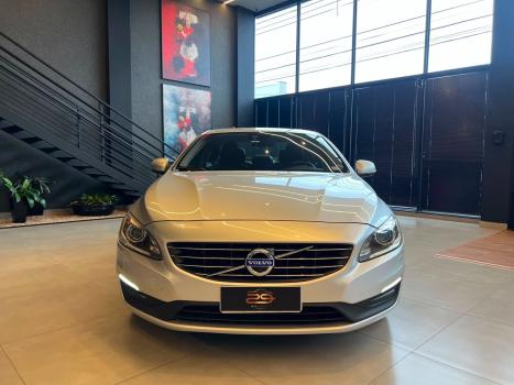 VOLVO S60 2.0 16V 4P T4 KINETIC AUTOM�TICO, Foto 6