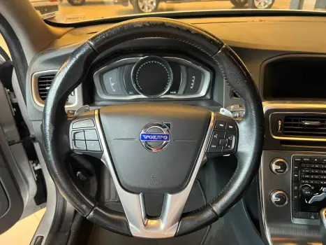 VOLVO S60 2.0 16V 4P T4 KINETIC AUTOM�TICO, Foto 9
