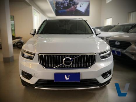 VOLVO XC40 1.5 16V 4P T5 RECHARGE HBRIDO INSCRIPTION GEARTRONIC AUTOMTICO, Foto 2