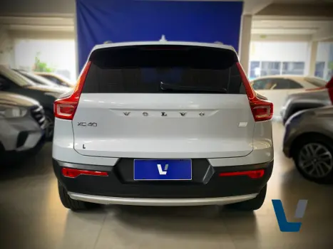 VOLVO XC40 1.5 16V 4P T5 RECHARGE HBRIDO INSCRIPTION GEARTRONIC AUTOMTICO, Foto 5