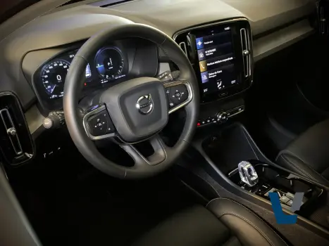 VOLVO XC40 1.5 16V 4P T5 RECHARGE H�BRIDO INSCRIPTION GEARTRONIC AUTOM�TICO, Foto 9