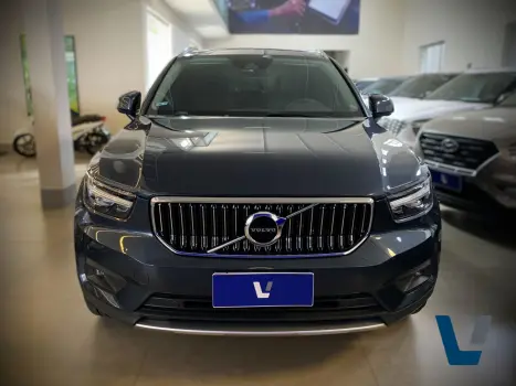 VOLVO XC40 1.5 16V 4P T5 RECHARGE H�BRIDO INSCRIPTION GEARTRONIC AUTOM�TICO, Foto 2