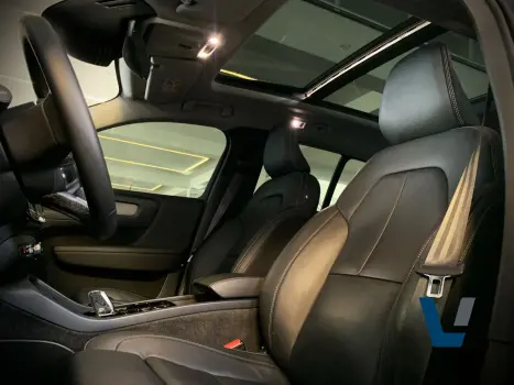 VOLVO XC40 1.5 16V 4P T5 RECHARGE H�BRIDO INSCRIPTION GEARTRONIC AUTOM�TICO, Foto 11