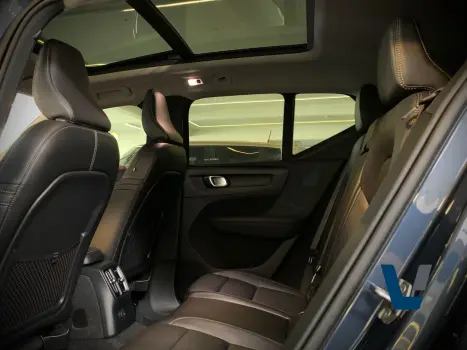 VOLVO XC40 1.5 16V 4P T5 RECHARGE H�BRIDO INSCRIPTION GEARTRONIC AUTOM�TICO, Foto 12