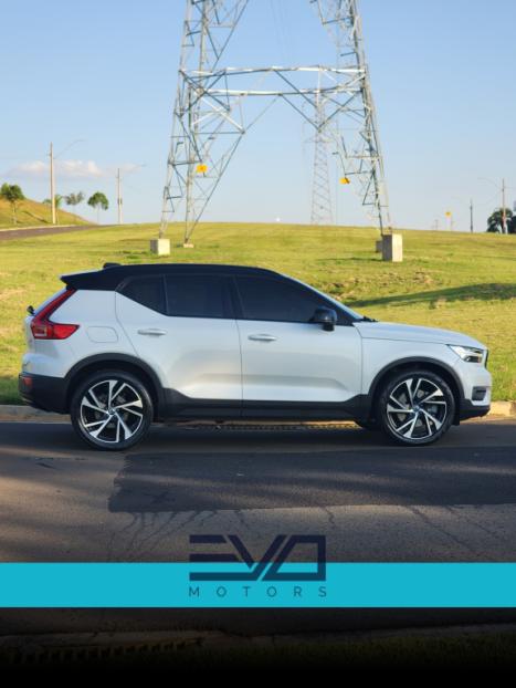 VOLVO XC40 1.5 16V 4P T5 RECHARGE H�BRIDO R-DESIGN GEARTRONIC AUTOM�TICO, Foto 4