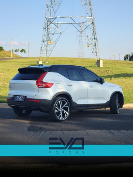 VOLVO XC40 1.5 16V 4P T5 RECHARGE H�BRIDO R-DESIGN GEARTRONIC AUTOM�TICO, Foto 5