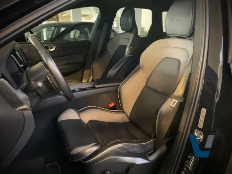 VOLVO XC60 2.0 16V 4P T8 HYBRID R-DESIGN AWD GEARTRONIC AUTOM�TICO, Foto 10