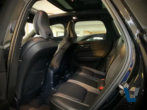 VOLVO XC60 2.0 16V 4P T8 HYBRID R-DESIGN AWD GEARTRONIC AUTOM�TICO, Foto 12