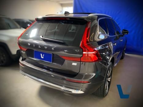 VOLVO XC60 2.0 16V 4P T8 RECHARGE H�BRIDO PLUS AWD TURBO GEARTRONIC AUTOM�TICO, Foto 4