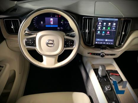 VOLVO XC60 2.0 16V 4P T8 RECHARGE H�BRIDO PLUS AWD TURBO GEARTRONIC AUTOM�TICO, Foto 7