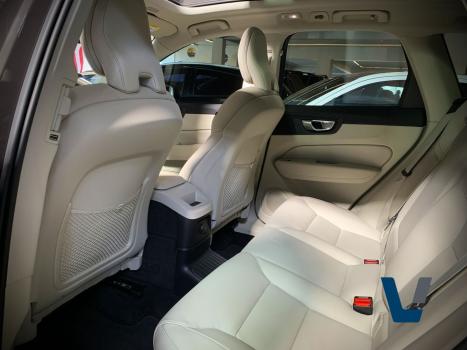 VOLVO XC60 2.0 16V 4P T8 RECHARGE H�BRIDO PLUS AWD TURBO GEARTRONIC AUTOM�TICO, Foto 14