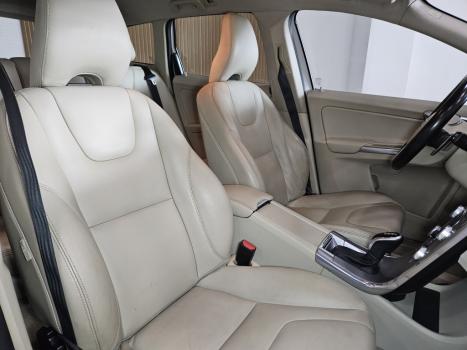 VOLVO XC60 2.0 T5 4P KINETIC DRIVE-E AUTOM�TICO, Foto 5