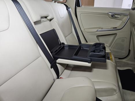 VOLVO XC60 2.0 T5 4P KINETIC DRIVE-E AUTOM�TICO, Foto 7