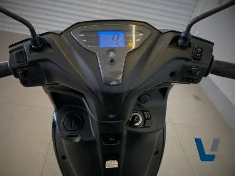 YAMAHA Fluo 125 ABS, Foto 8