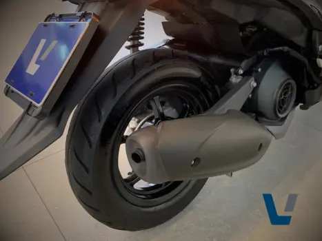 YAMAHA Fluo 125 ABS, Foto 11