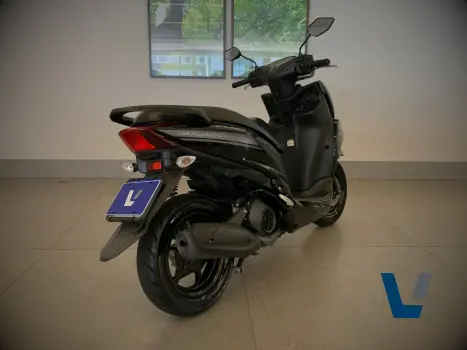 YAMAHA Fluo 125 ABS, Foto 4