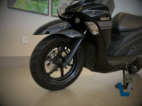 YAMAHA Fluo 125 ABS, Foto 10