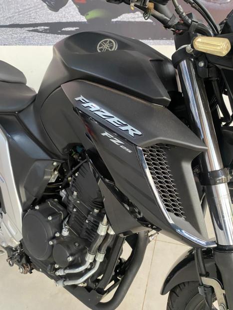 YAMAHA FZ 25 250 Fazer Flex , Foto 4
