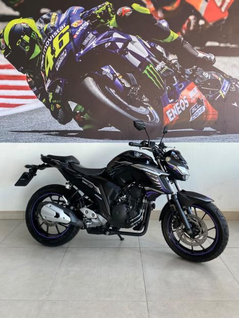 YAMAHA FZ 25 250 Fazer Flex , Foto 1